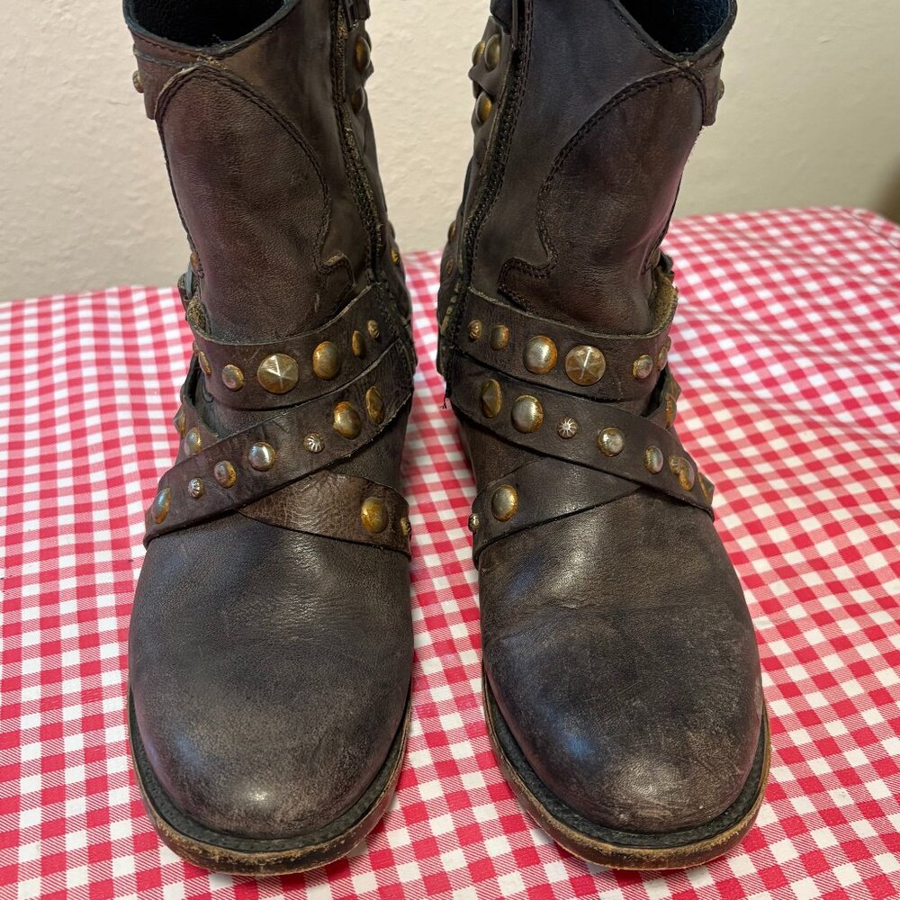 Freebird Haley Brown Leather Strappy Studded Ankle Boots Size 9 - Picture 11 of 11